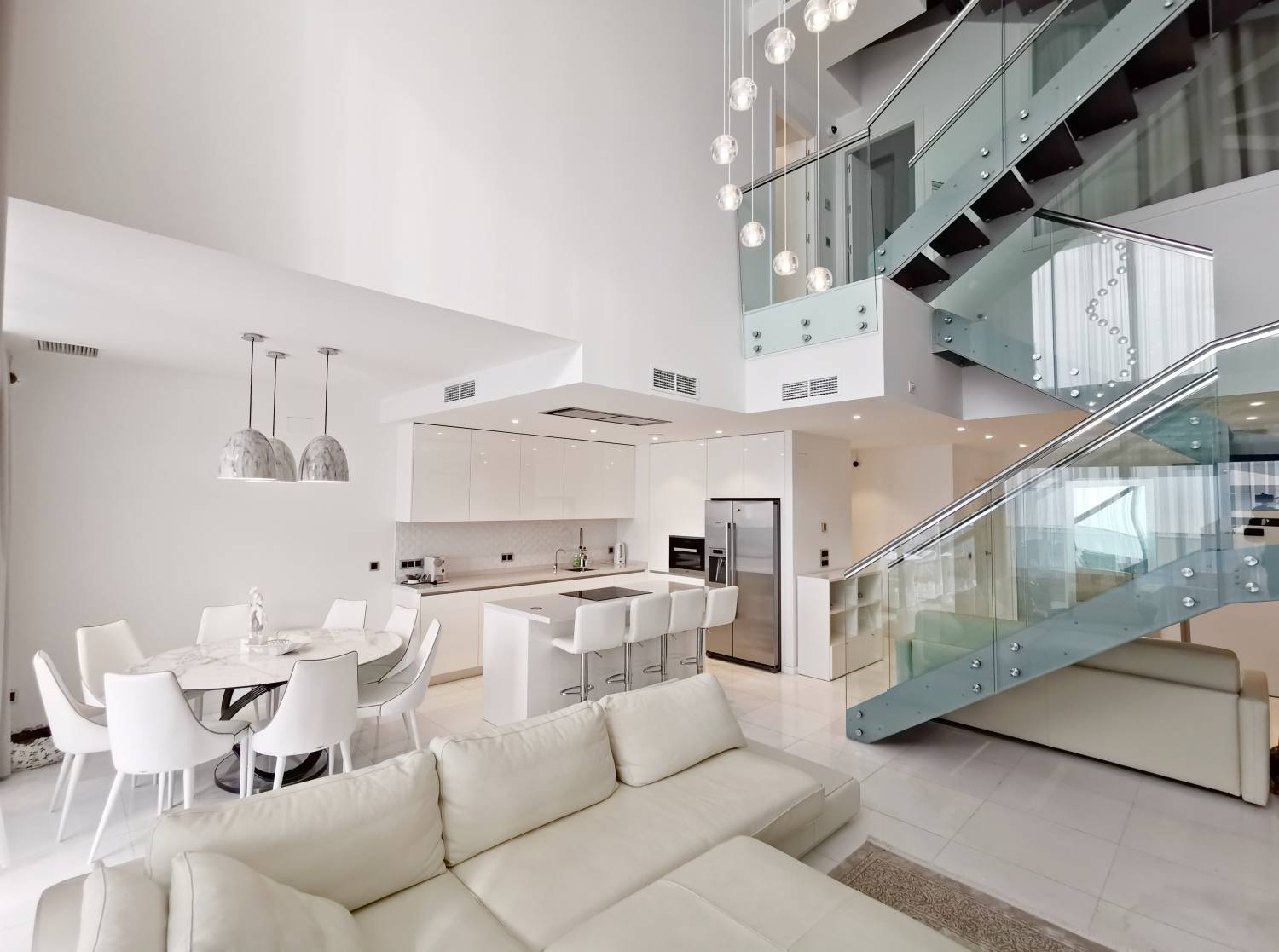Sjah Koel code Penthouse in Benidorm, Sunset Drive in Spain at a price €1,250,000, article  number DE01406
